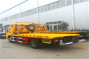 樟树附近拖车救援搭电